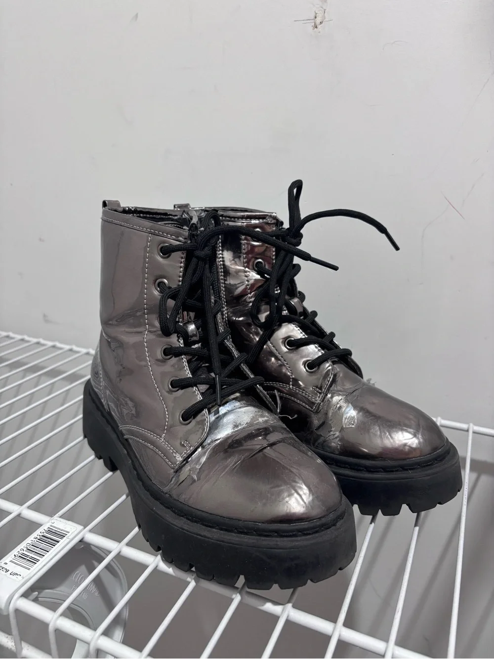 Steve Madden Girls Metallic Gunmetal Lace-Up Combat Boots